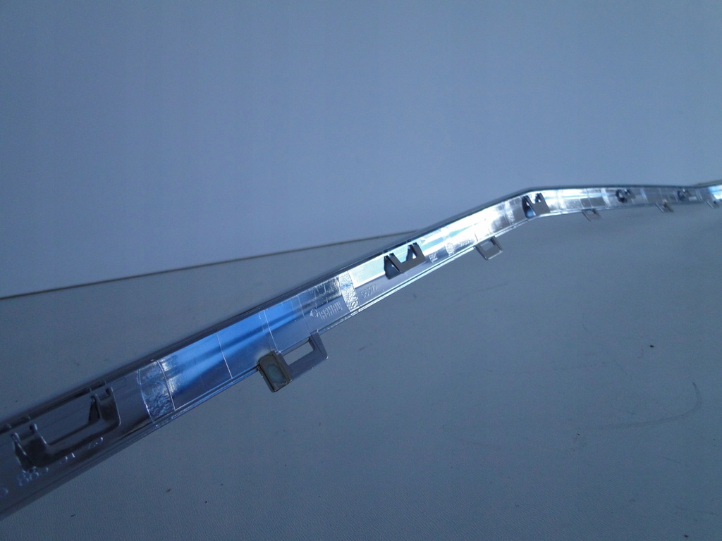 фото №11, Mercedes c 205 coupe cabrio przed liftem молдинг нижняя хром перед w205