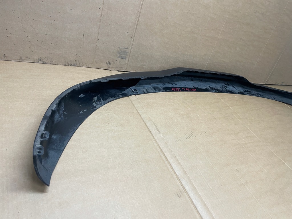 фото №7, Porsche taycan 9j1 молдинг бампера спойлер перед 9j1807541fff