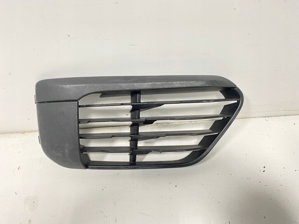 Купити Решітка радіатора решітка бампера права bmw x1 f48