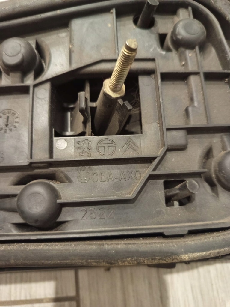 фото №6, Лампа задняя левая peugeot 306 #2522#