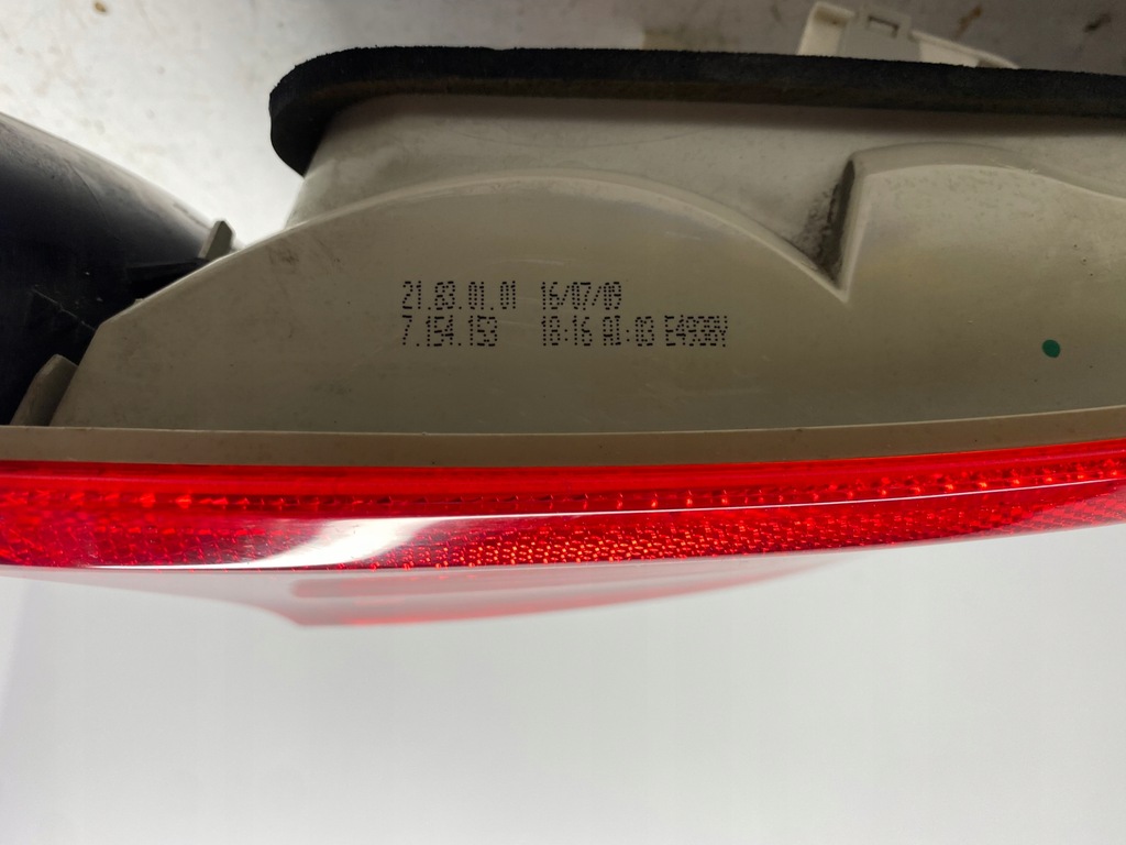 фото №7, Bmw 3 e90 lift lci лампа левая задняя 7154153