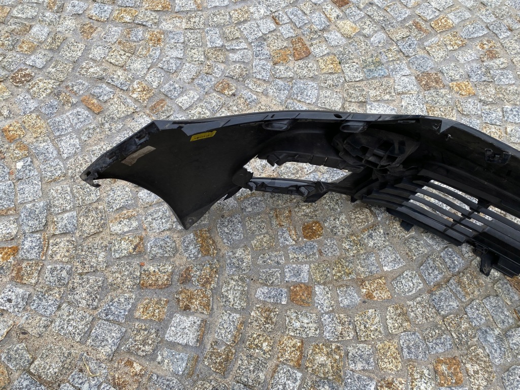 Renault clio iv gt бампер решітка середня перед 622540754r оригінал в Україні