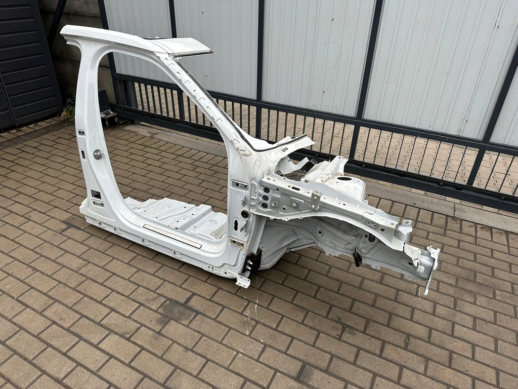 фото №1, Polestar 2 ii чверть права передня лонжерон