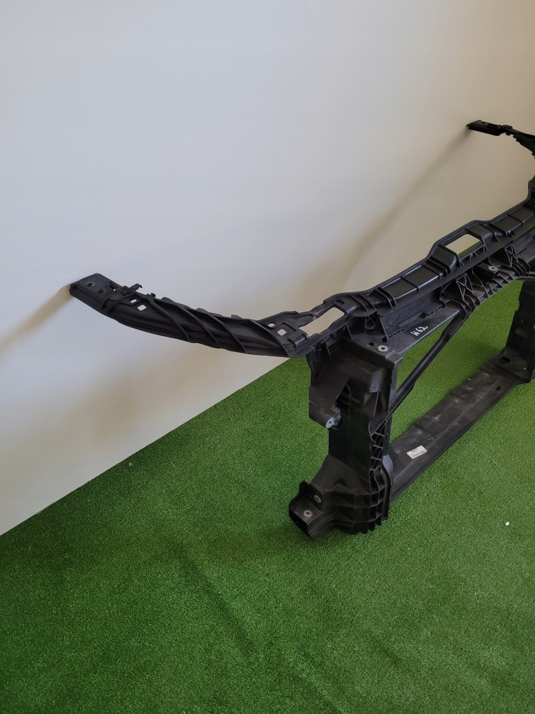 Audi a1 8xa lift pas передний усилитель передний балка бампера 8xa805588 с Разборки