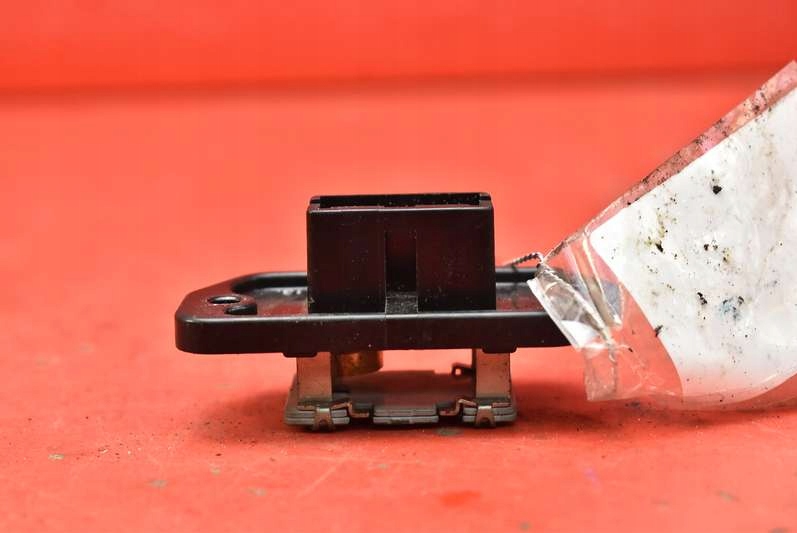 фото №5, Резистор обдув резистор резистор 2s96030753 honda hr-v hrv 1 i 98-01