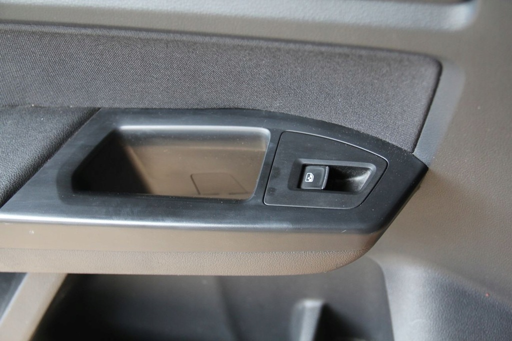 фото №6, Обшивка оббивка двері лівий задня vw atlas матеріал