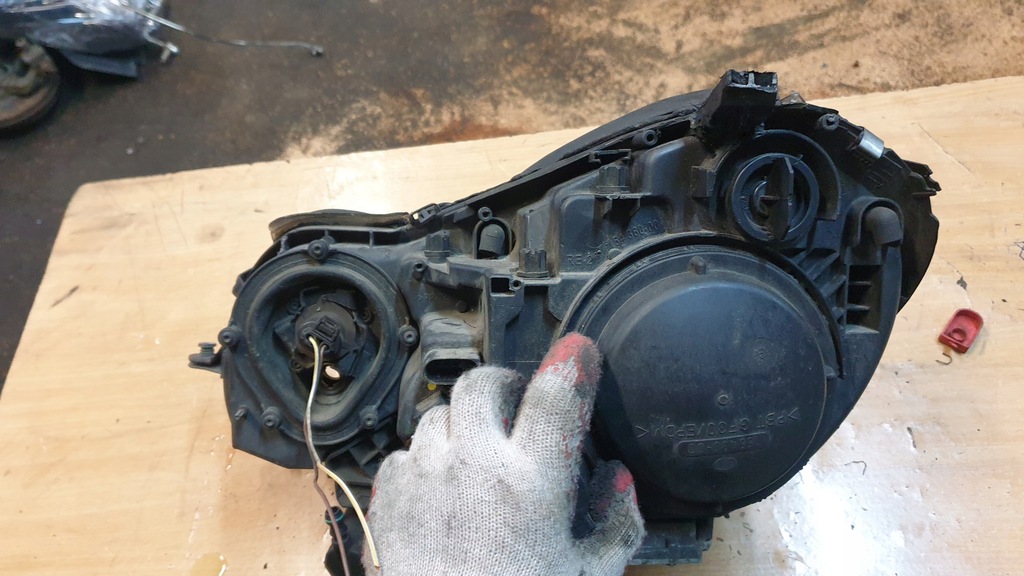 фото №7, Mercedes w211 лампа права перед europa ксенон