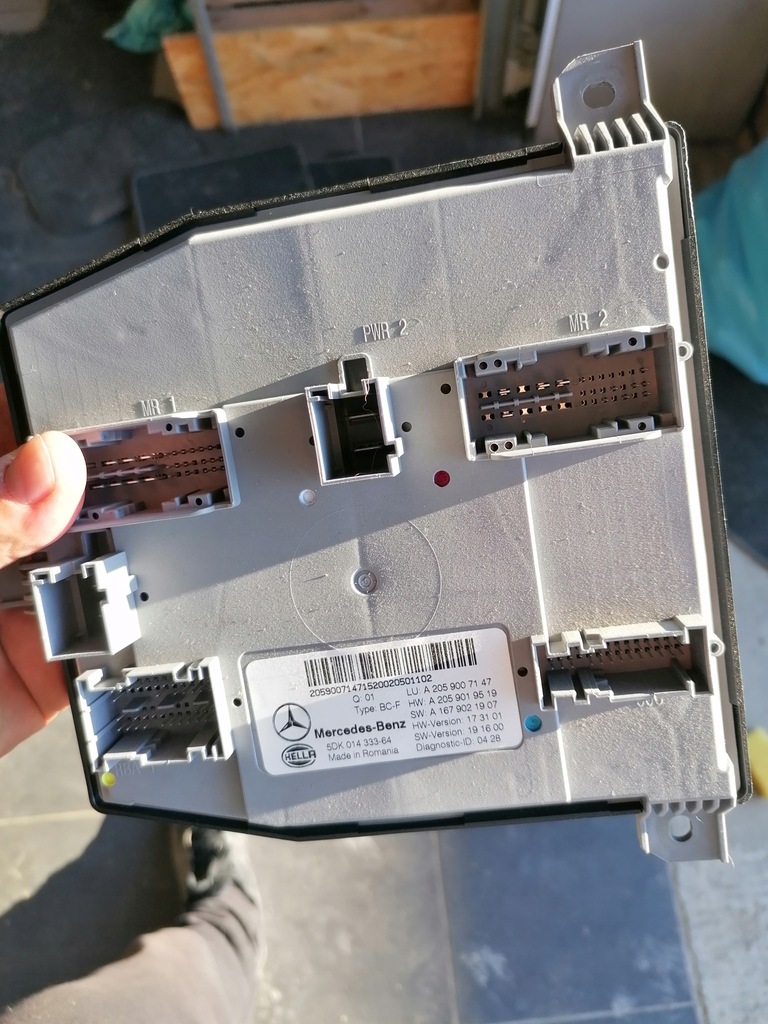 фото №1, Mercedes w205 блок управления sam модуль коробка idealna