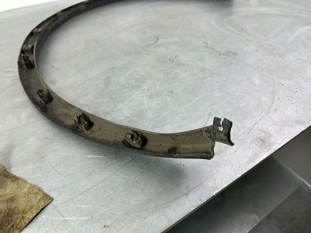 фото №14, Молдинг подкрылок передний перед правая volkswagen tiguan allspace 5nn854732