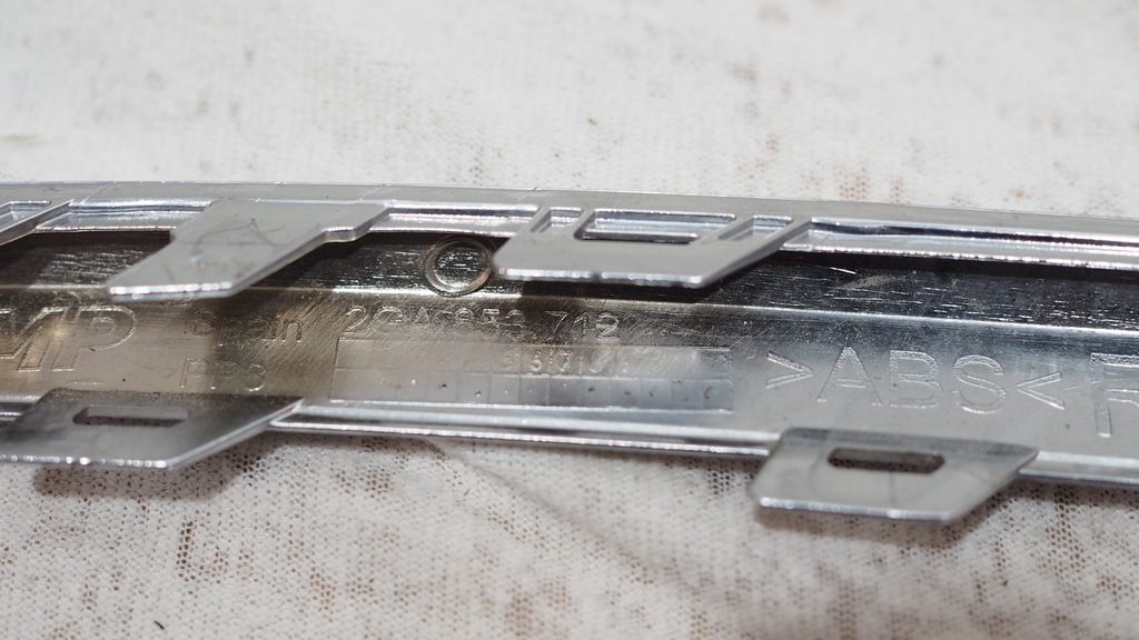 фото №12, Vw t-roc молдинг хром бампера перед правий 2ga853712