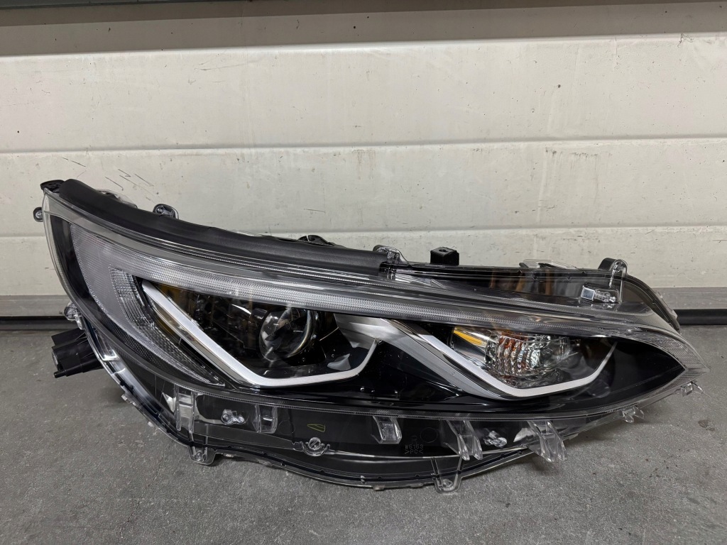 Купити Suzuki across full led правий фара