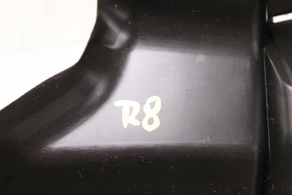 фото №5, Audi r8 420 06- пластик захист заглушка 420853172c