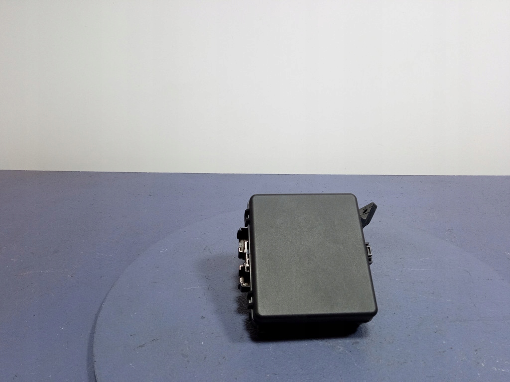 фото №1, Suzuki swift mk8 1.2 коробка запобіжників