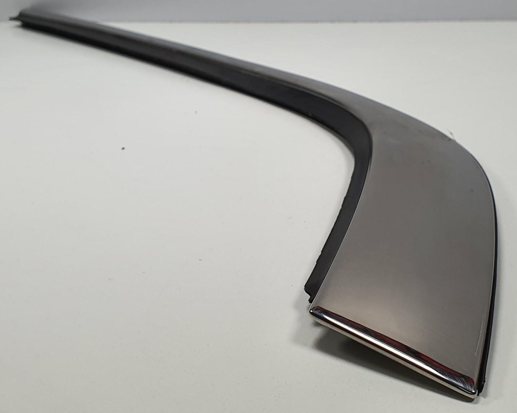 фото №3, Молдинг защита дверь правый задняя aston martin rapide