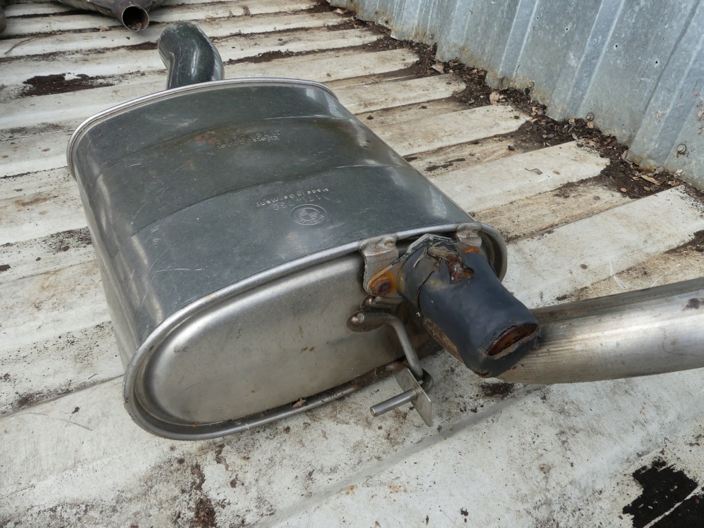 Bmw 5 e39 520i m54 гаситель конечный средний выхлоп mpakiet 1714730 1437650 с Разборки