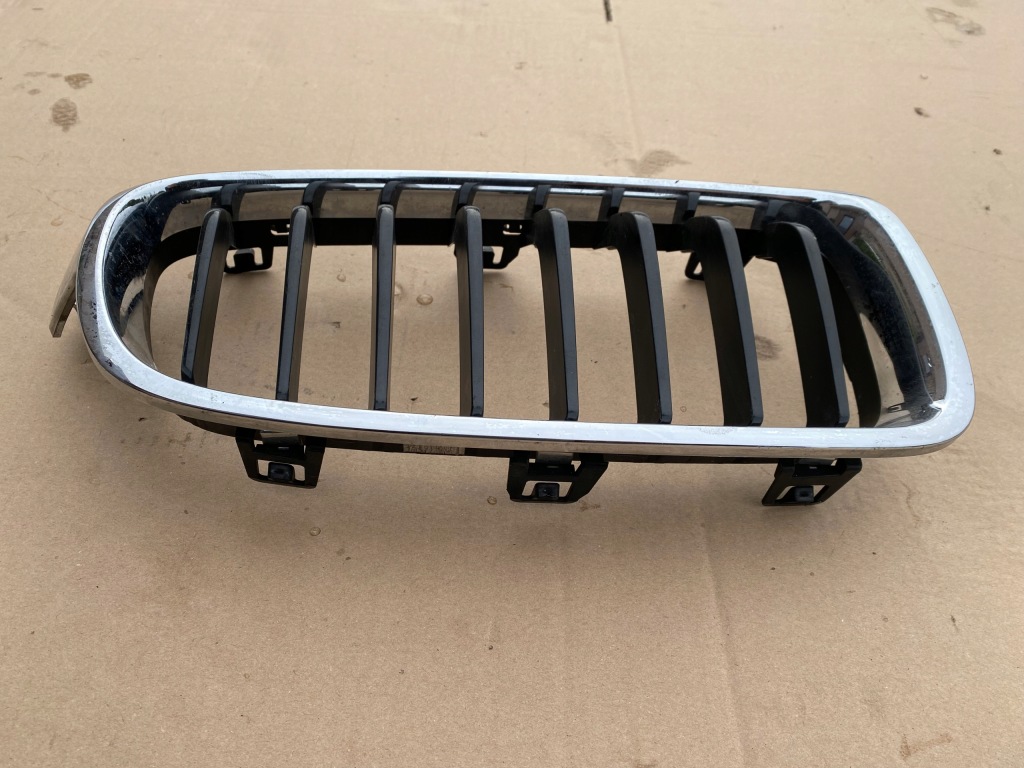 фото №10, Bmw 3 f30 f31 решітка радіатора решітка бампера ліва хром 8748013 оригінал
