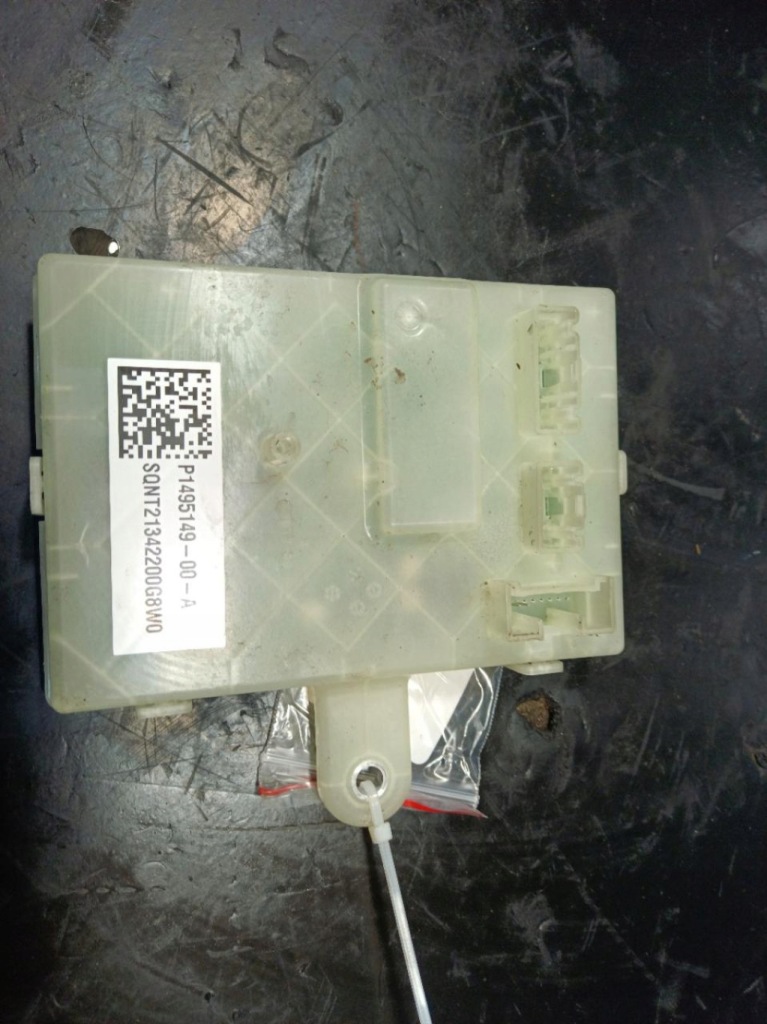 Купити Tesla model s модуль заряджання 1495149-00-a