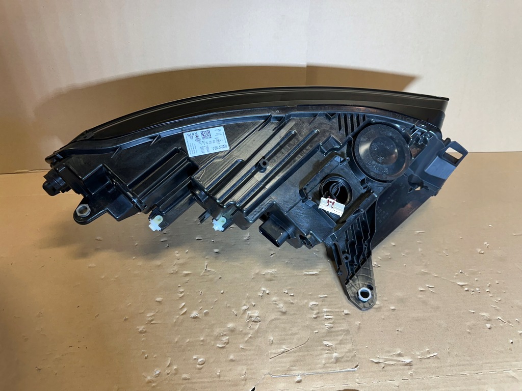 фото №10, Skoda enyaq 5lb led лампа права ліва передня перед