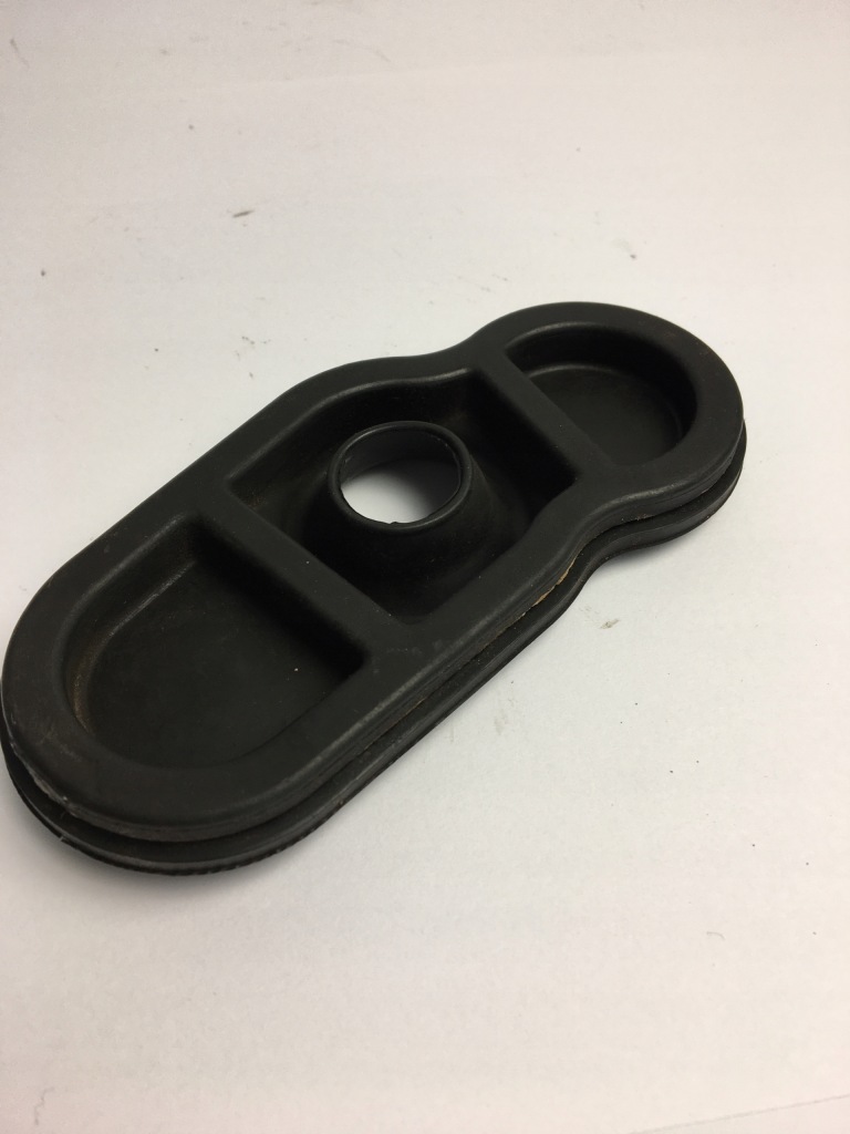 Резиновый втулка канал кабельный mercedes w124 s124 1249977281 с Разборки