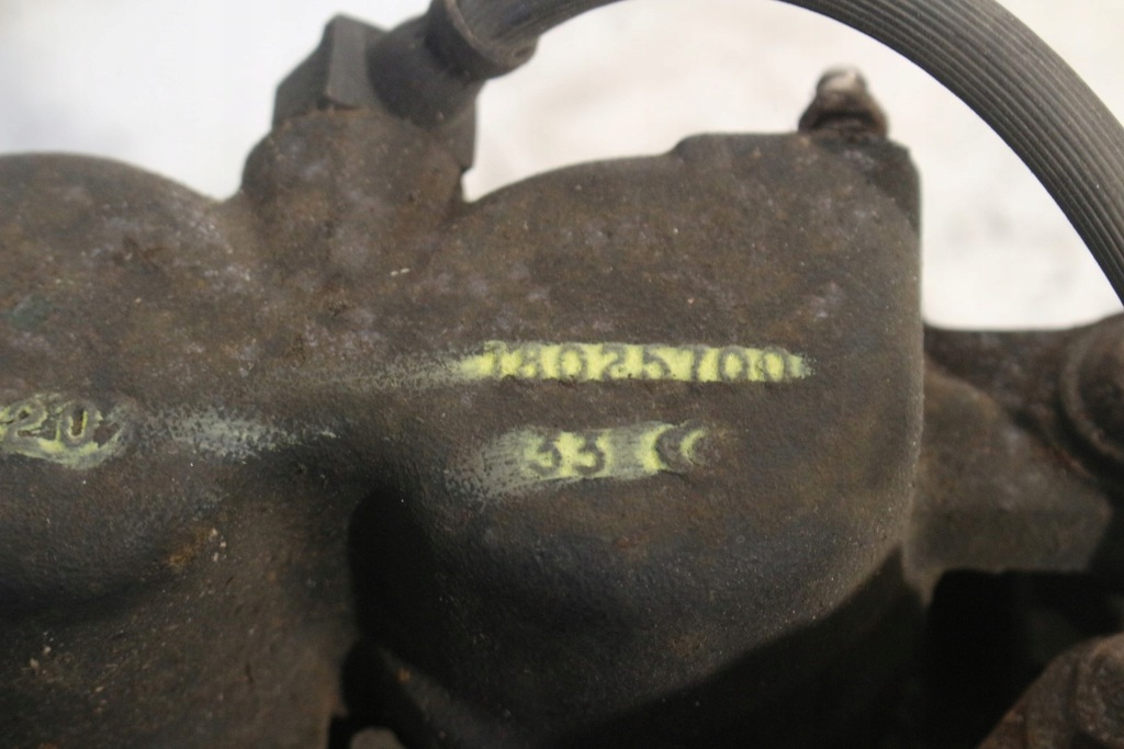 фото №8, Поворотный кулак ступица левый перед cadillac escalade 05r