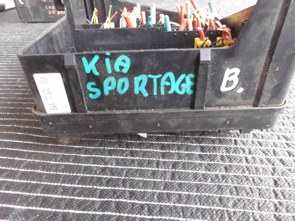 фото №5, Коробка запобіжників модуль bsi tucson ii sportage iv 2.0 crdi 15-