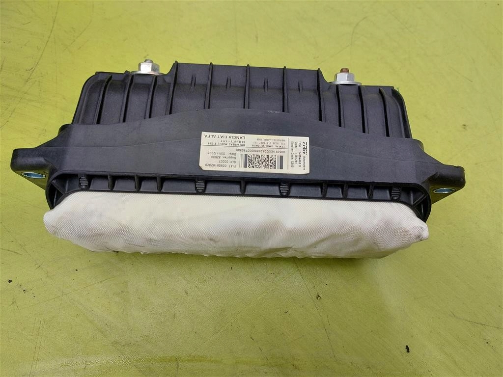 Панель приладів alfa romeo mito 08-18 156080677 50511713 00505162320 Київ