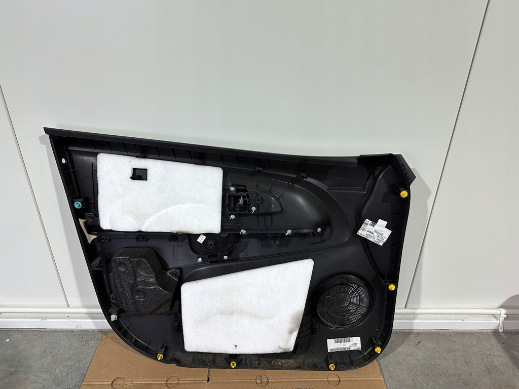 фото №6, Kia venga обшивка двері передній перед правий