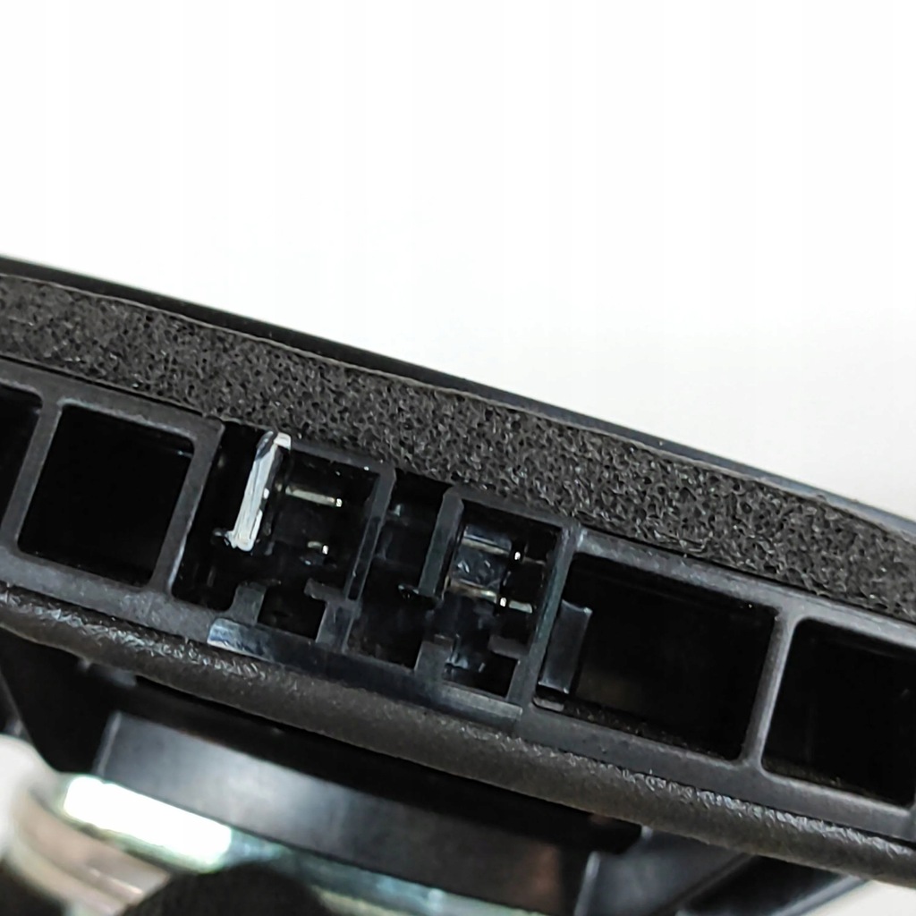 фото №5, Bmw i4 2022 права сторона динамік двері передніх