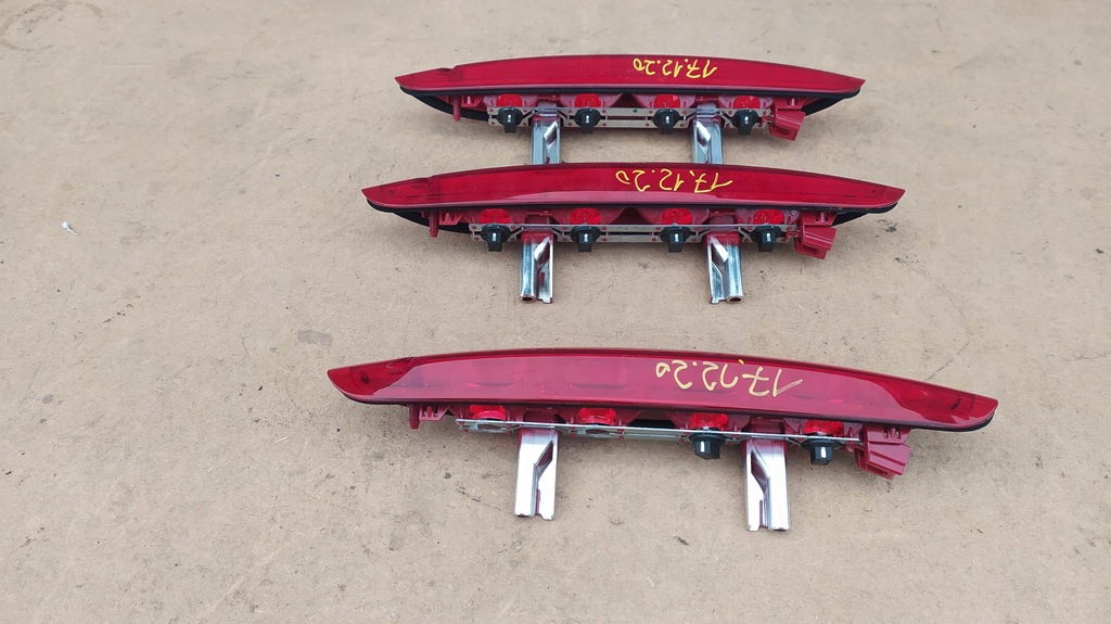 фото №7, Лампа стоп-сигнал w крышка peugeot 208