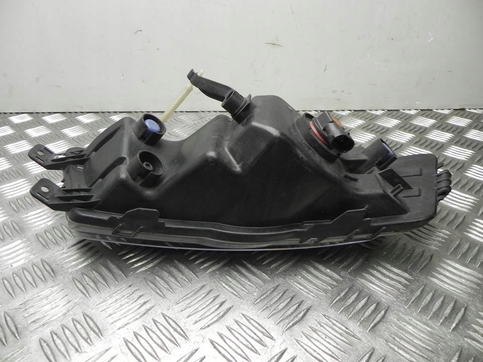 фото №4, Фара противотуманный škoda rapid 2014 с правой 5ja941702a