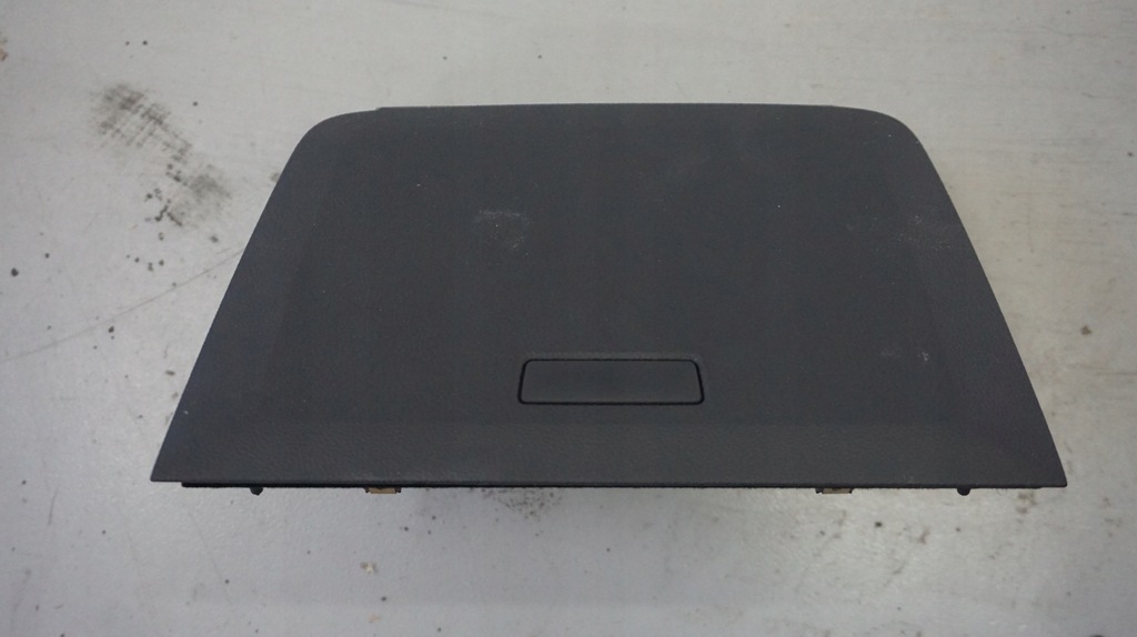 фото №1, Volkswagen golf sportsvan бардачок w панель