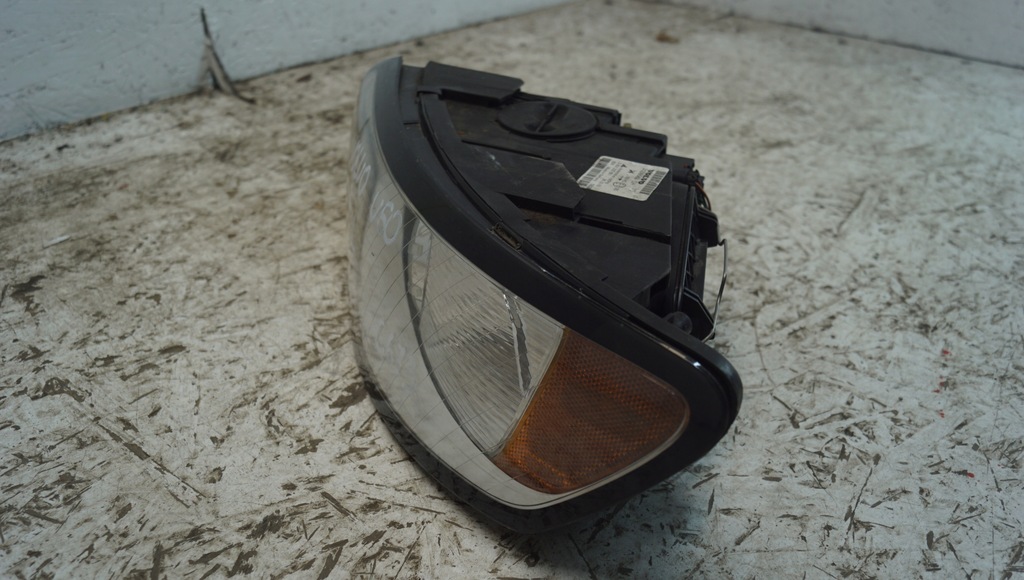 фото №16, Лампа лівий перед volvo v50 lift