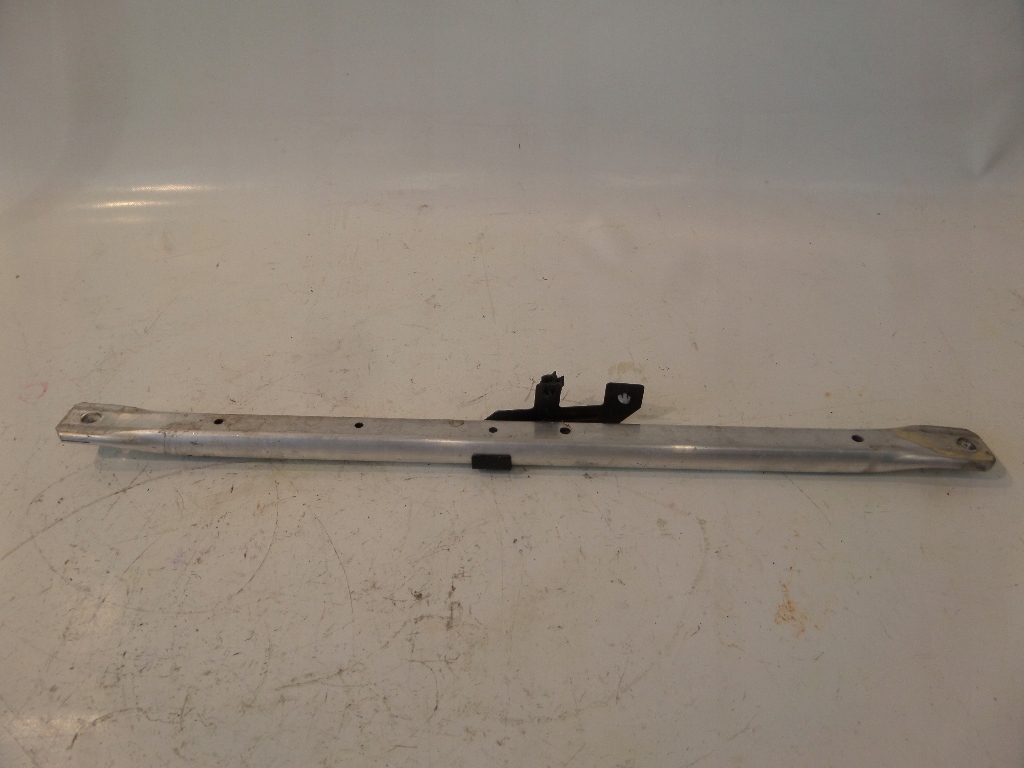 фото №1, Alfa romeo giulia розпірка з'єднувач кронштейн лівий