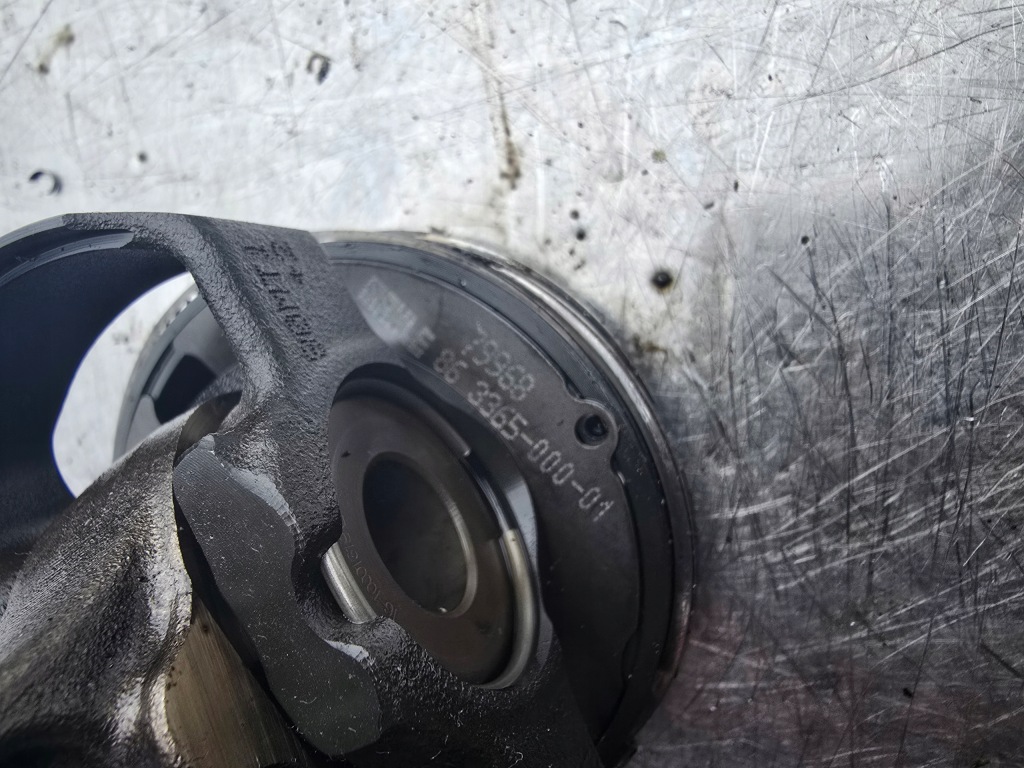 86336500001 поршень шатун 1,6 dci r9me409 79968 863365 Оригінал