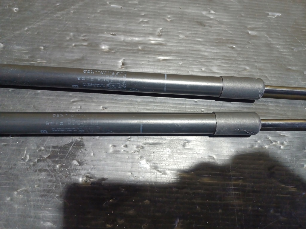 Привод амортизатор капот левый правый комплект bmw x5 f15 7308065 с Разборки