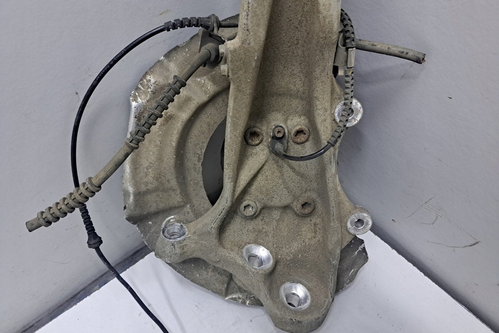 фото №9, Поворотний кулак передня права bmw 6 cabrio f12 6775770 2012