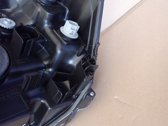 фото №7, Toyota hilux viii lift 20- фара правий лампа права 1ej-923364-040