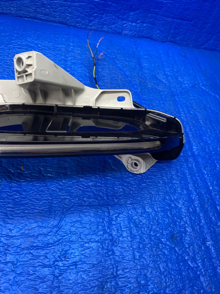 Led протитуманна фара mazda cx60 w6082 kaaa 51060 Оригінал