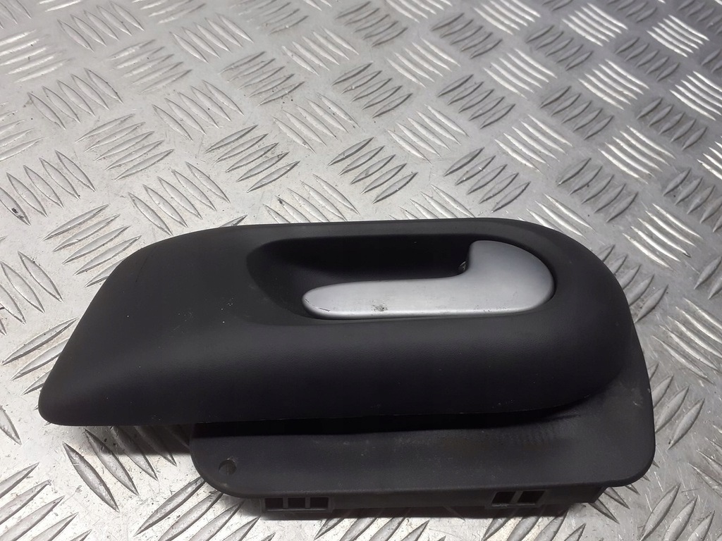 фото №1, Ручка правая задняя внутренняя opel corsa c 1.2 13110963