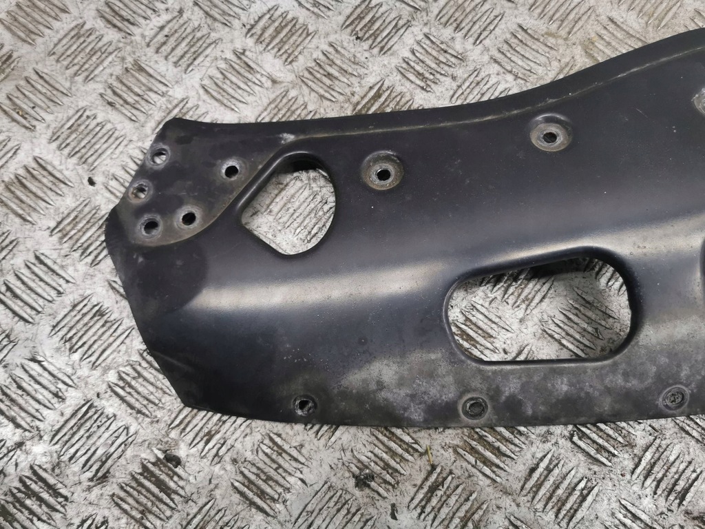 фото №6, Bentley flying spur 2006 усилитель верхний