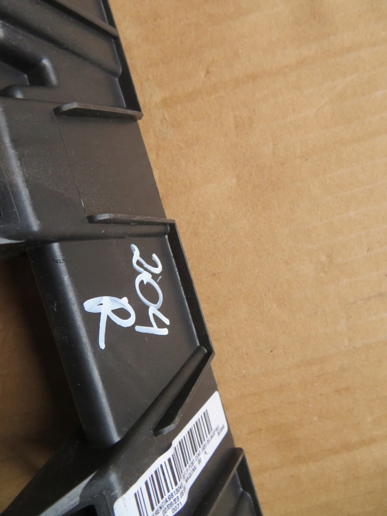 Mercedes vito w447 2014- напрямна кронштейн бампера задній a4478850516 Оригінал