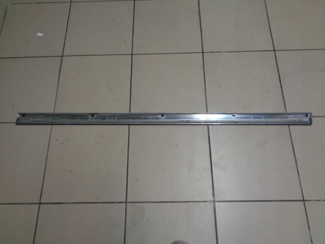 фото №16, Молдинг левый перед с хром vw phaeton 02-10 lr9v czarna