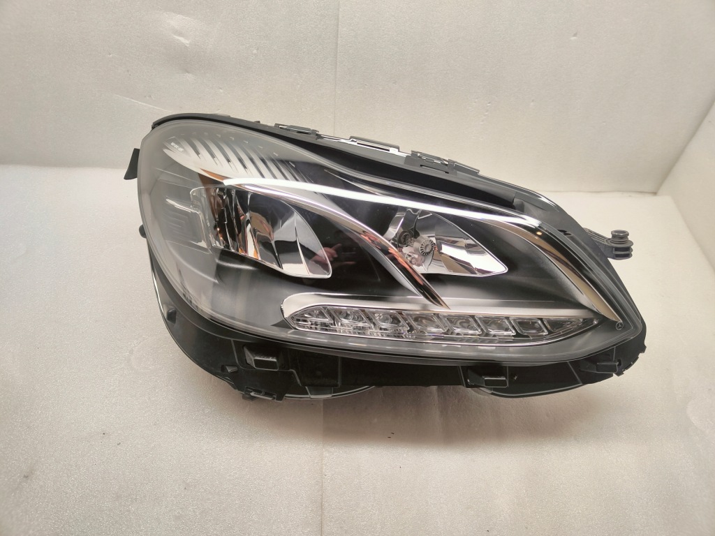 Купить Mercedes e klasa w212 рестайлинг  pół led фара правая  перед a2128209259kz