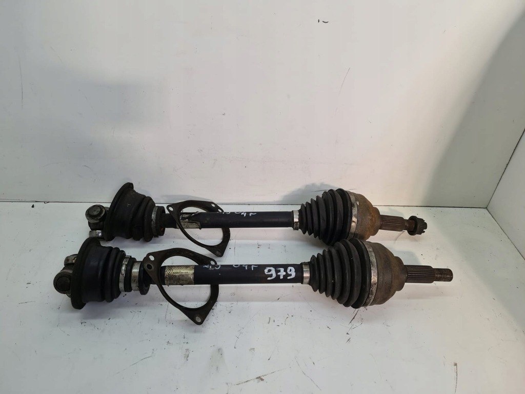 фото №1, Приводной вал короткий левая trafic vivaro 2.5dci