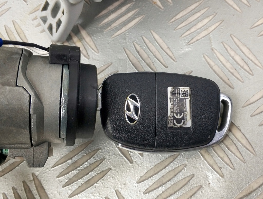 фото №10, Набір стартовий запуску бортовий комп'ютер ключ імобілайзер hyundai i20 ii 1.4 crdi