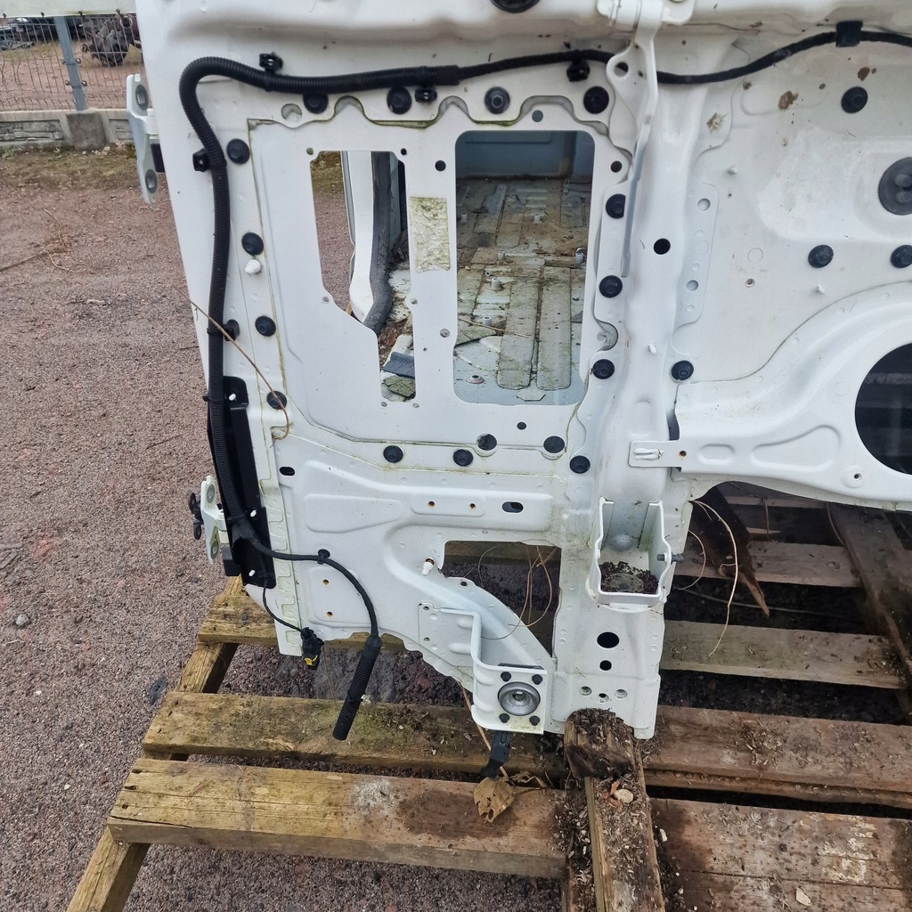 фото №12, Volvo fh4 fh 4 fh5 fh 5 кабіна каркас обшивка лист