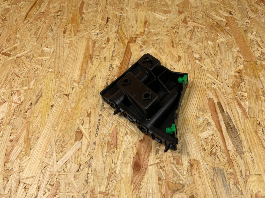 Кронштейн направляющая бампера перед левый volvo v40 ii 31425110 2012- Киев