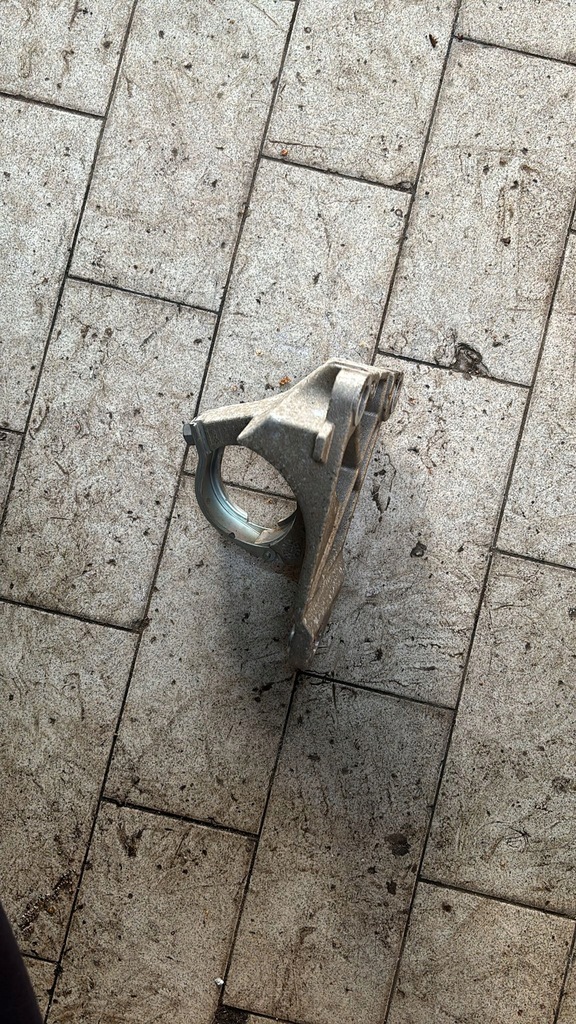 фото №11, Кронштейн підпора піввісь renault arkana captur оригінальний номер 397746410r