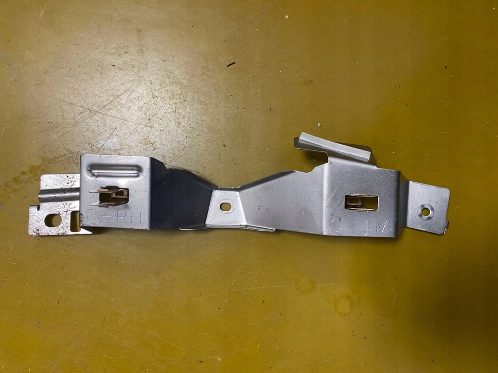 фото №1, Кронштейн кронштейн ручки потолочный infiniti q70