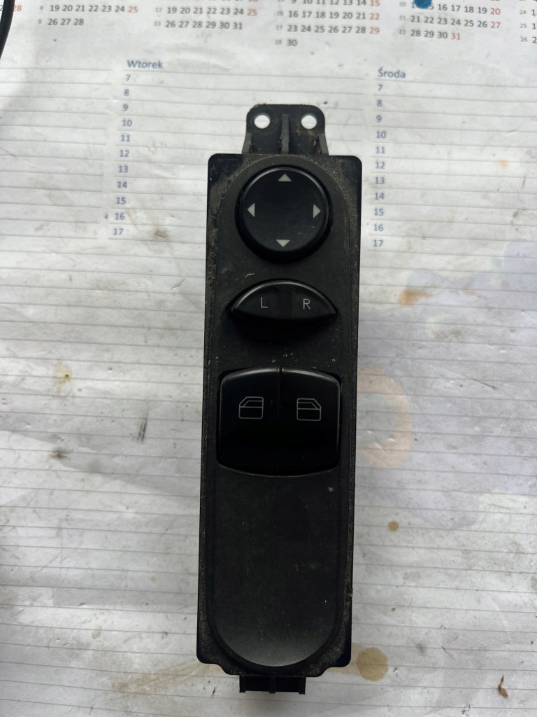 фото №1, Переключатель окон mercedes-benz оригинальный номер 9065451213 org